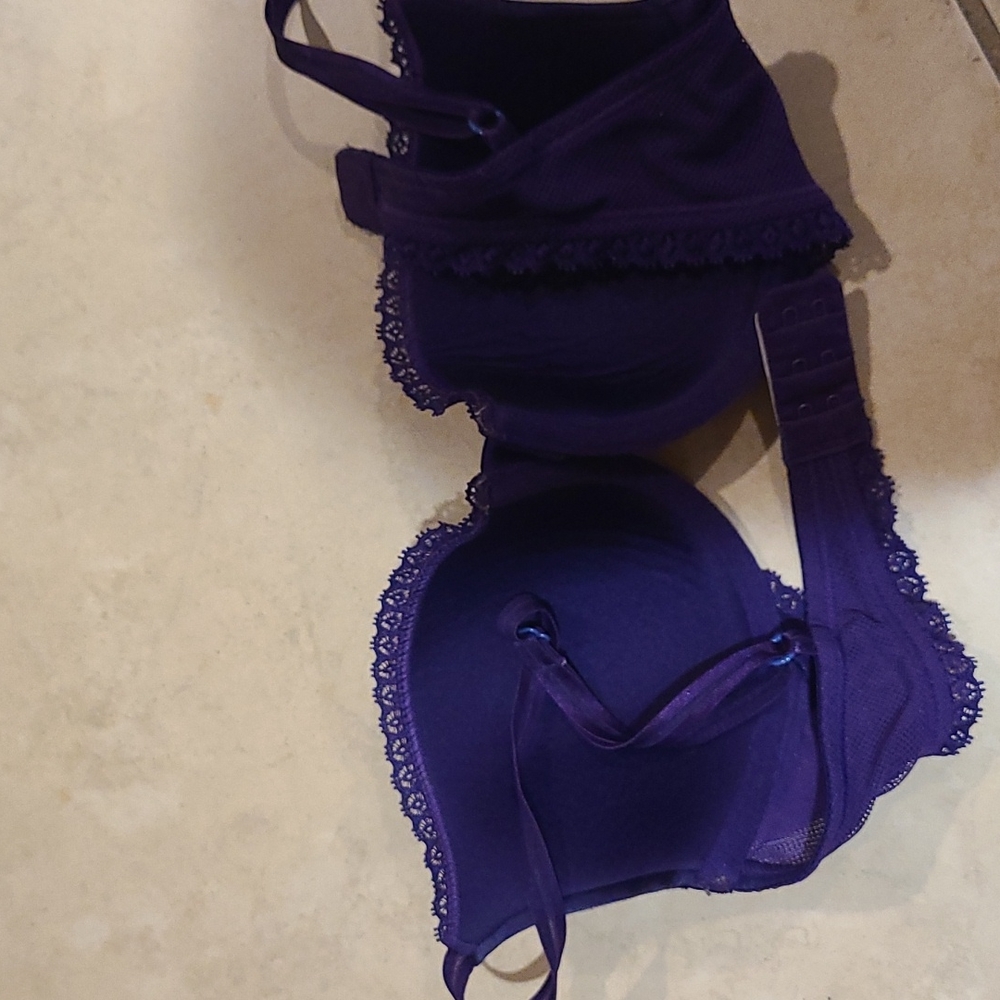 Calvin Klein bra - Picture 2 of 3